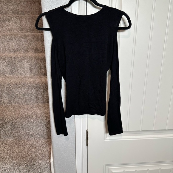 Sid Neigum black ring cut out long sleeve top - Picture 11 of 13